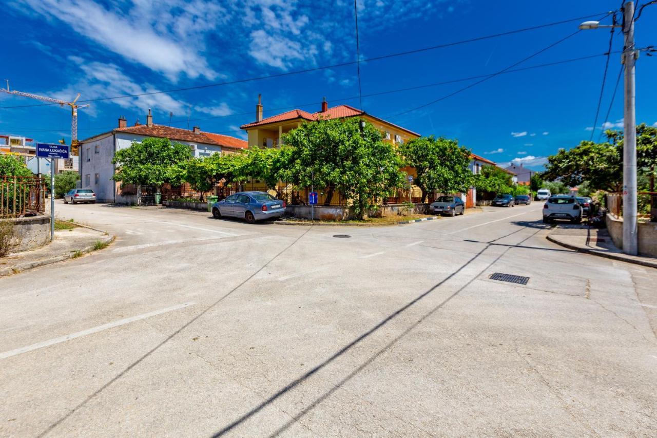 Nikola Apartments Free Parking Bbq Zadar Dış mekan fotoğraf
