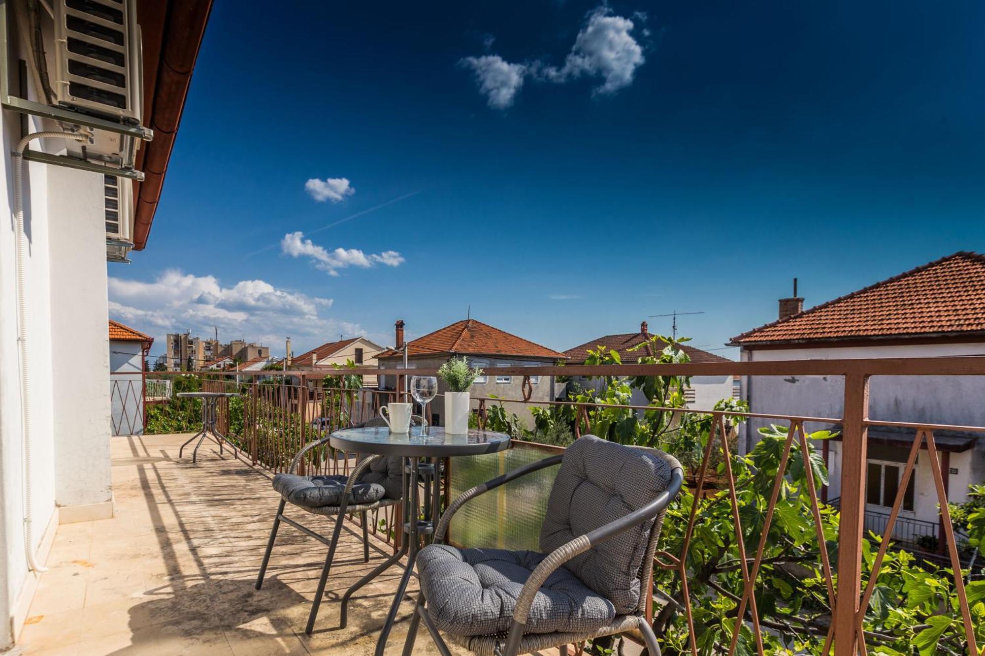 Nikola Apartments Free Parking Bbq Zadar Dış mekan fotoğraf